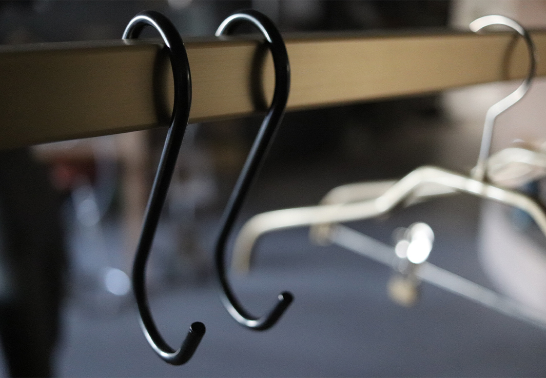 Hangers Unique and Accessories