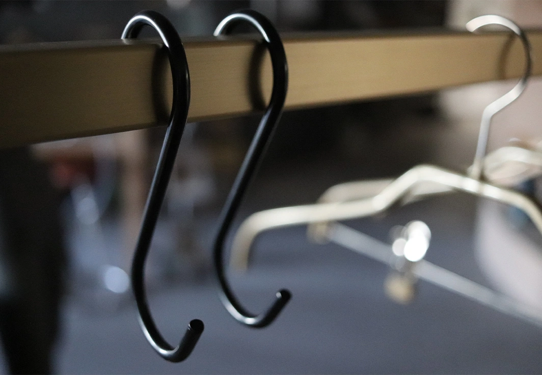 Hangers Unique and Accessories