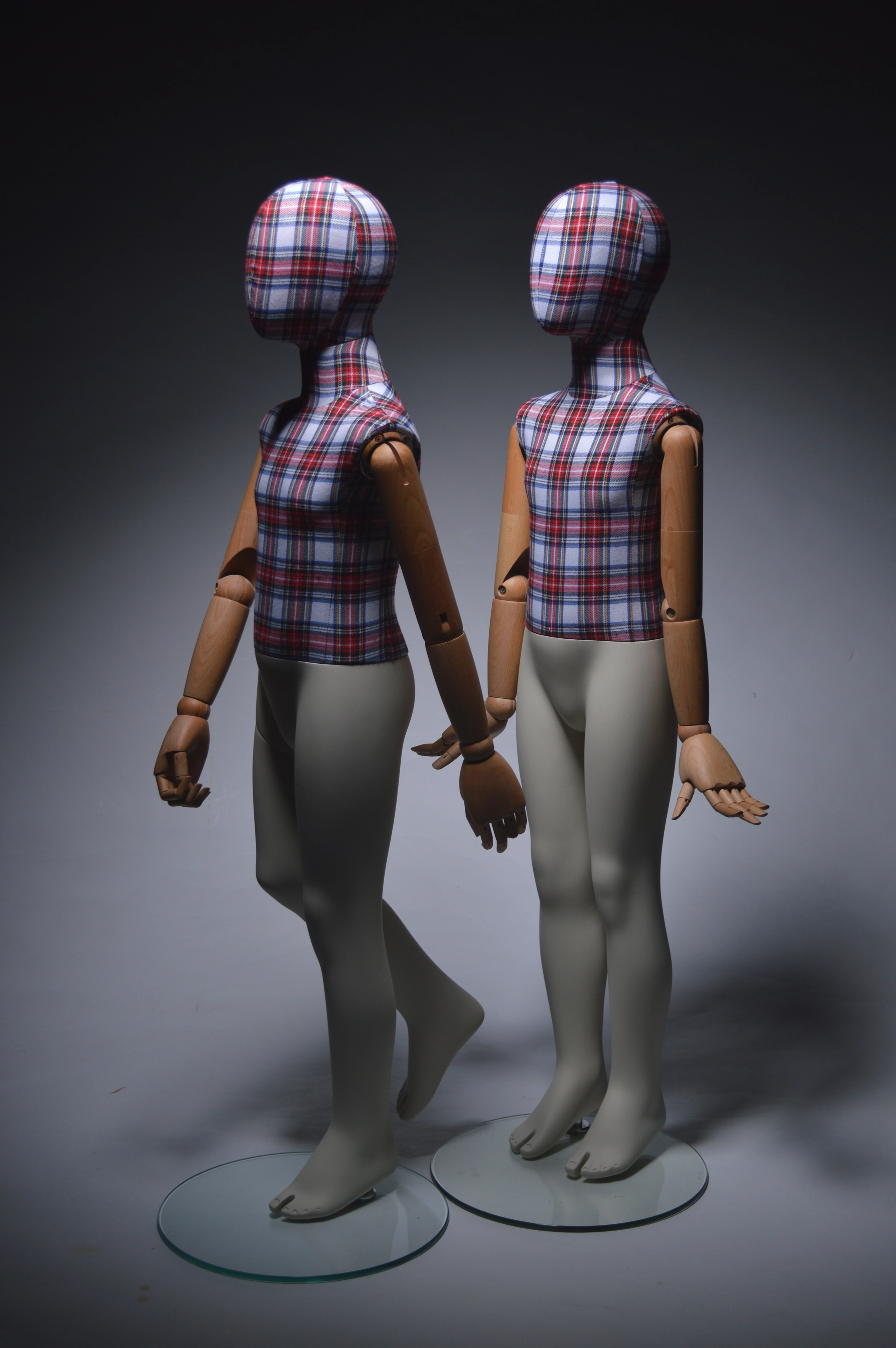 mannequins en vogue sports kids fabric with wooden arms