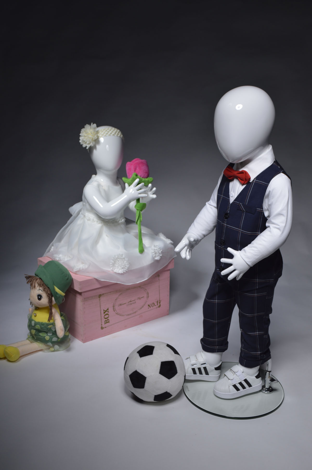 mannequins en vogue sports kids fiber