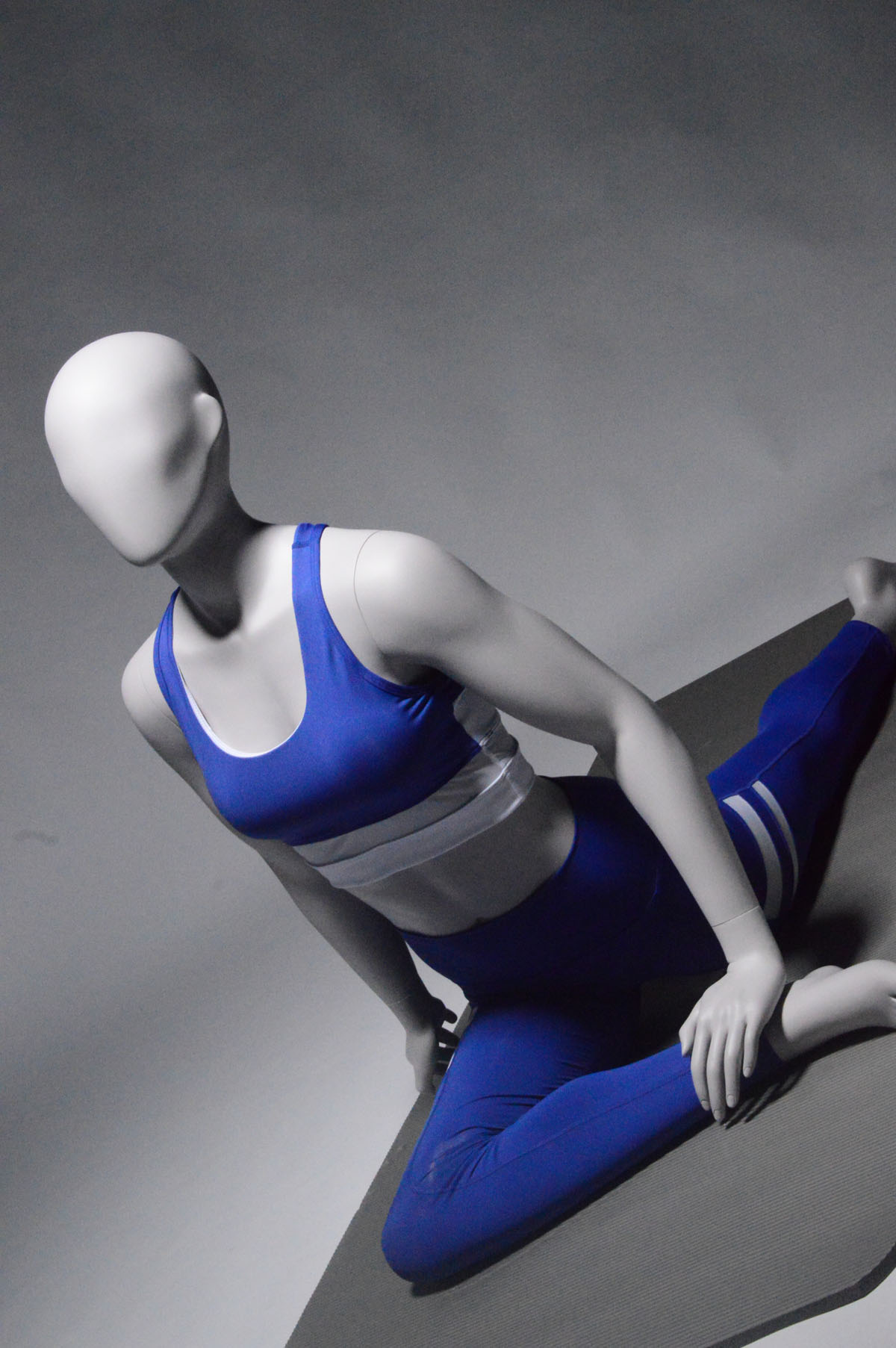 mannequins en vogue sports active fiber