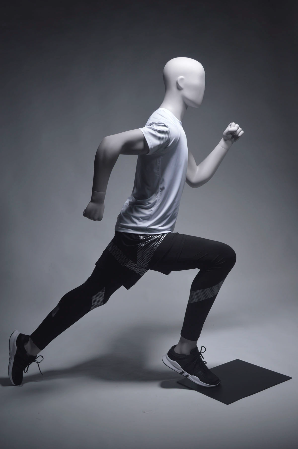 mannequins en vogue sports active fiber