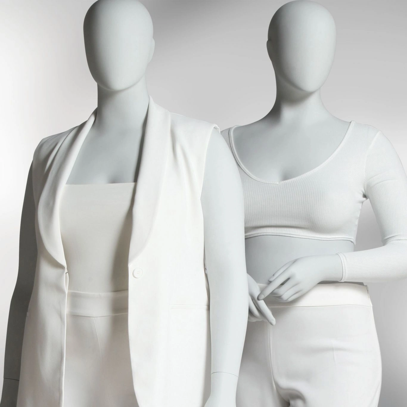 138. VOLUPTUOUS - size 18