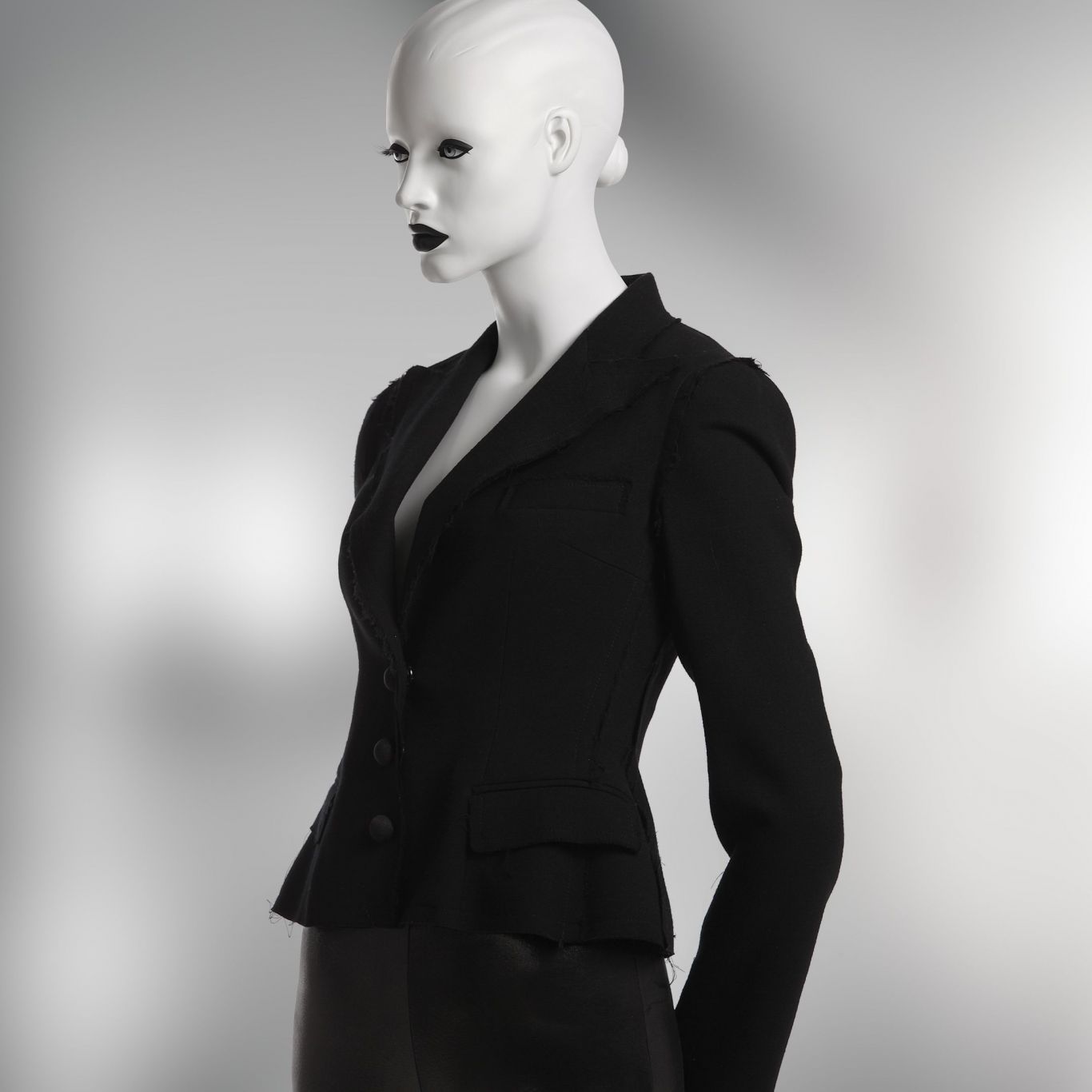 75. VOGUE CAMELEON - fixed head removable make-up