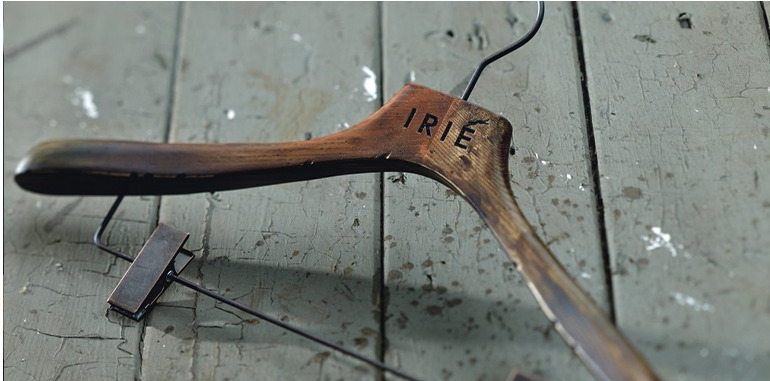 A Guide to Best-Quality Hangers in Dubai